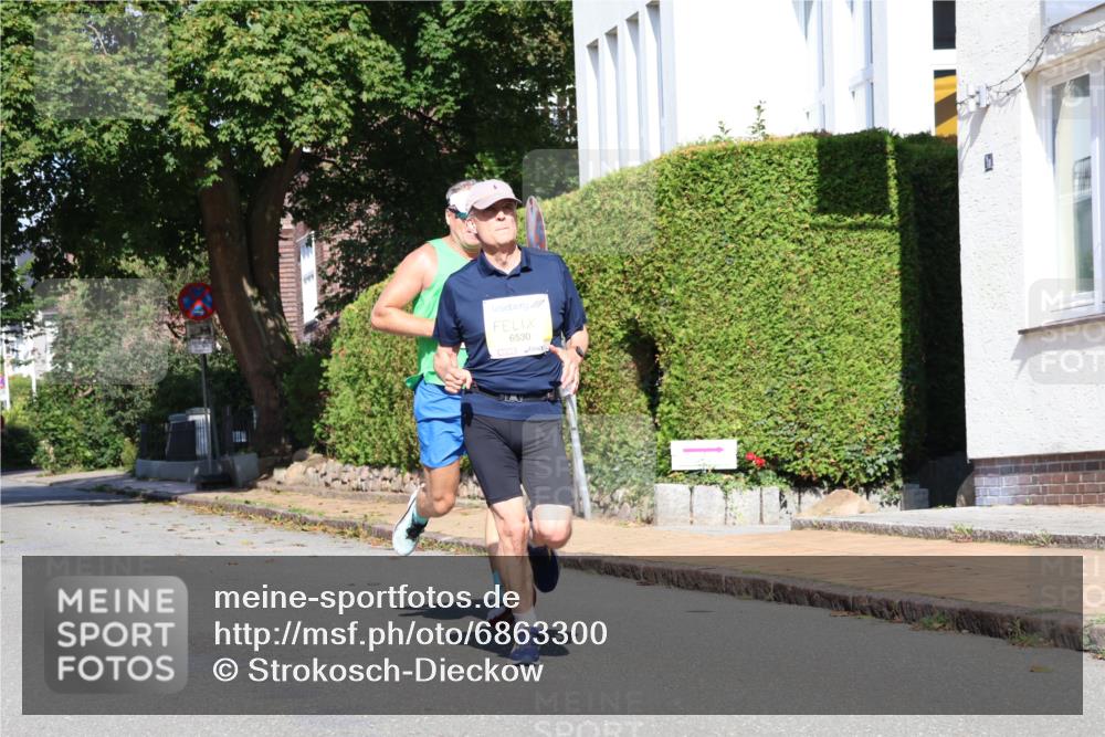 25.08.2024 - 20. Blankeneser Heldenlauf Strokosch-Dieckow http://msf.ph/oto/6863300 25.08.2024 10:23:21 Ziel 6492, 6530 meine-sportfotos.de