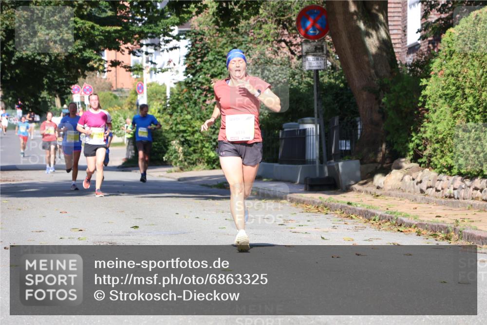 25.08.2024 - 20. Blankeneser Heldenlauf Strokosch-Dieckow http://msf.ph/oto/6863325 25.08.2024 10:23:30 Ziel 6091, 6511, 6515 meine-sportfotos.de