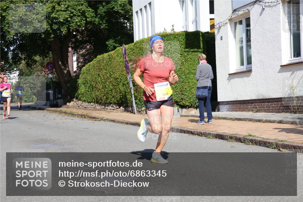 25.08.2024 - 20. Blankeneser Heldenlauf Strokosch-Dieckow http://msf.ph/oto/6863345 25.08.2024 10:23:34 Ziel 6001, 6091, 6167, 6511, 6515 meine-sportfotos.de