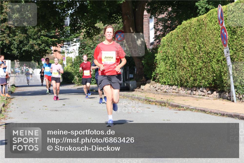 25.08.2024 - 20. Blankeneser Heldenlauf Strokosch-Dieckow http://msf.ph/oto/6863426 25.08.2024 10:23:47 Ziel 6048, 6110, 6256, 6257, 6372, 6494 meine-sportfotos.de