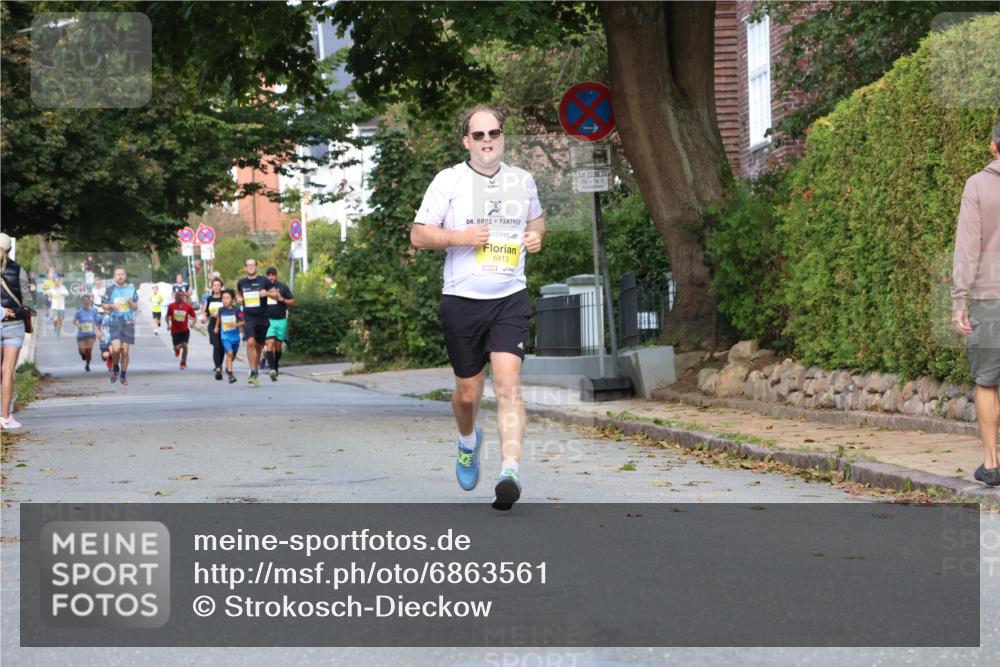 25.08.2024 - 20. Blankeneser Heldenlauf Strokosch-Dieckow http://msf.ph/oto/6863561 25.08.2024 10:24:17 Ziel 6413 meine-sportfotos.de