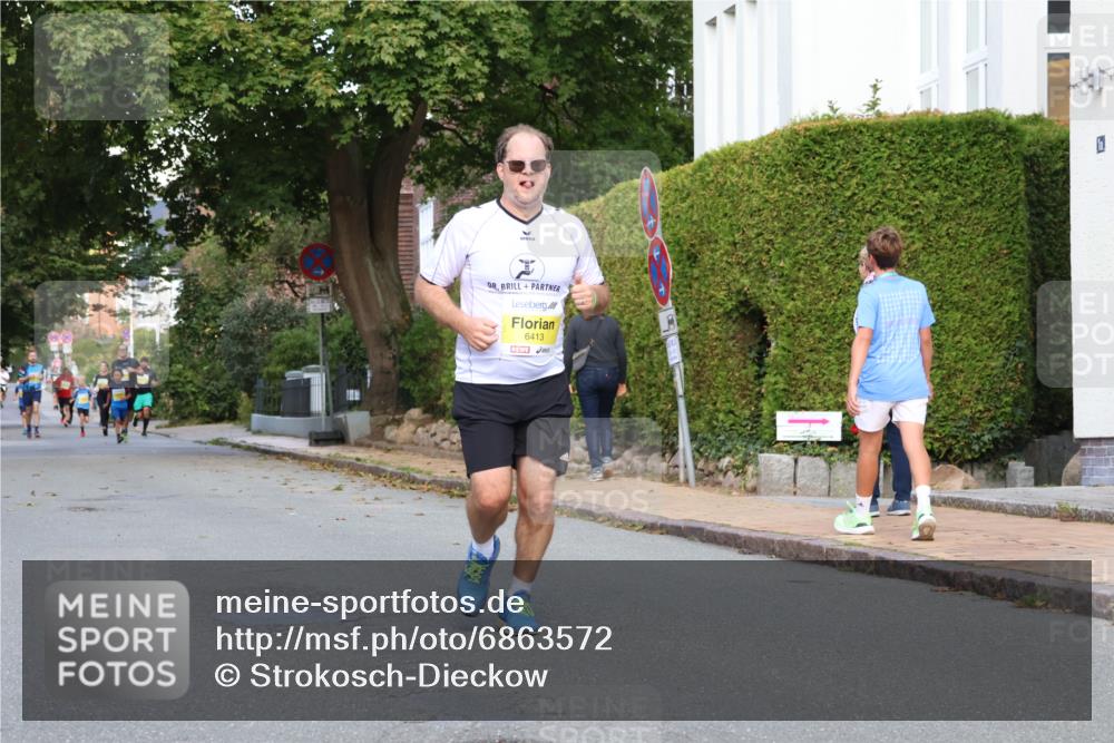 25.08.2024 - 20. Blankeneser Heldenlauf Strokosch-Dieckow http://msf.ph/oto/6863572 25.08.2024 10:24:20 Ziel 6140, 6265, 6413 meine-sportfotos.de