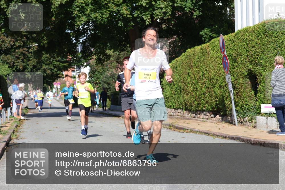 25.08.2024 - 20. Blankeneser Heldenlauf Strokosch-Dieckow http://msf.ph/oto/6863796 25.08.2024 10:24:49 Ziel 6006, 6240, 6447, 6448, 6475, 6496 meine-sportfotos.de