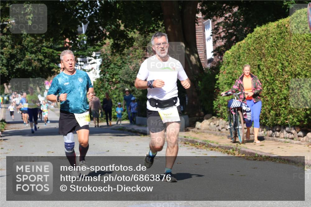 25.08.2024 - 20. Blankeneser Heldenlauf Strokosch-Dieckow http://msf.ph/oto/6863876 25.08.2024 10:24:54 Ziel 6006, 6240, 6447, 6448, 6475, 6496 meine-sportfotos.de