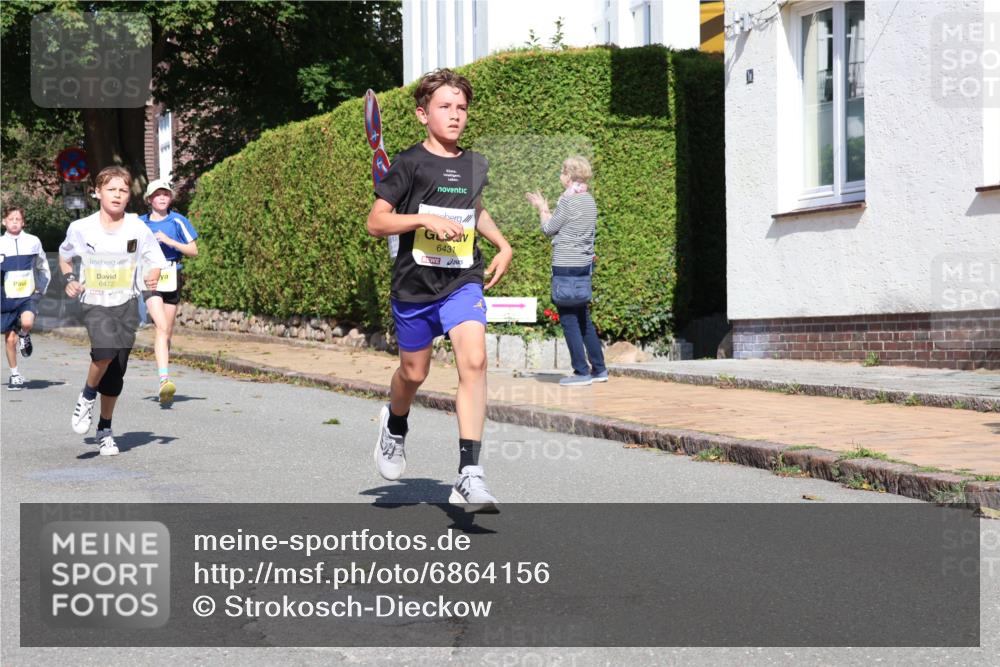25.08.2024 - 20. Blankeneser Heldenlauf Strokosch-Dieckow http://msf.ph/oto/6864156 25.08.2024 10:25:17 Ziel 6062, 6132, 6170, 6307, 6431, 6472, 6478 meine-sportfotos.de