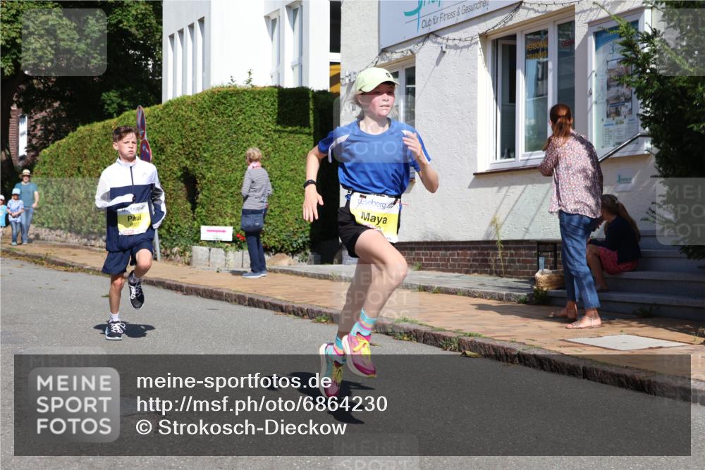 25.08.2024 - 20. Blankeneser Heldenlauf Strokosch-Dieckow http://msf.ph/oto/6864230 25.08.2024 10:25:20 Ziel 6062, 6170, 6307, 6312, 6431, 6472, 6505, 6517, 6522 meine-sportfotos.de
