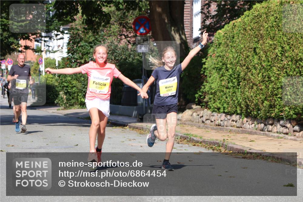 25.08.2024 - 20. Blankeneser Heldenlauf Strokosch-Dieckow http://msf.ph/oto/6864454 25.08.2024 10:25:40 Ziel 6169, 6184, 6311, 6501 meine-sportfotos.de
