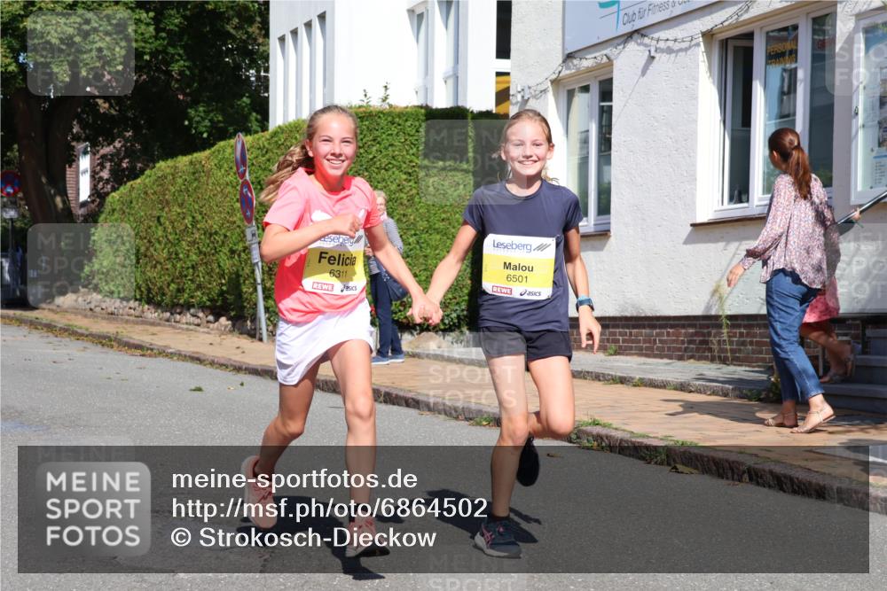 25.08.2024 - 20. Blankeneser Heldenlauf Strokosch-Dieckow http://msf.ph/oto/6864502 25.08.2024 10:25:43 Ziel 6169, 6184, 6311, 6501 meine-sportfotos.de
