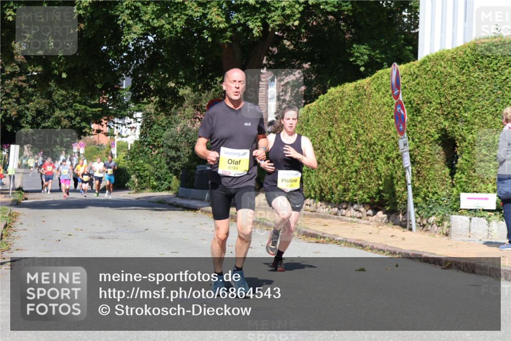 25.08.2024 - 20. Blankeneser Heldenlauf Strokosch-Dieckow http://msf.ph/oto/6864543 25.08.2024 10:25:47 Ziel 6169, 6184, 6311, 6501 meine-sportfotos.de