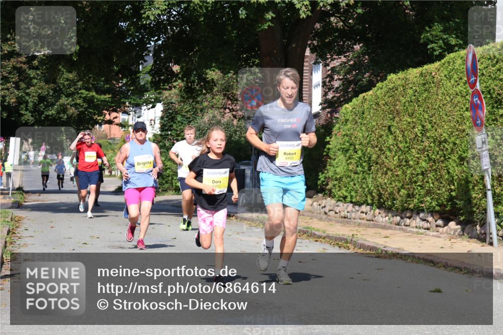 25.08.2024 - 20. Blankeneser Heldenlauf Strokosch-Dieckow http://msf.ph/oto/6864614 25.08.2024 10:25:59 Ziel 6251, 6255, 6383, 6384, 6452, 6453 meine-sportfotos.de