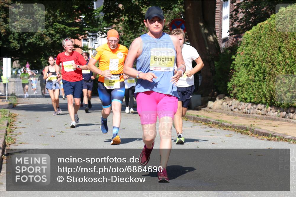 25.08.2024 - 20. Blankeneser Heldenlauf Strokosch-Dieckow http://msf.ph/oto/6864690 25.08.2024 10:26:02 Ziel 6119, 6251, 6255, 6383, 6384, 6451, 6452, 6453 meine-sportfotos.de