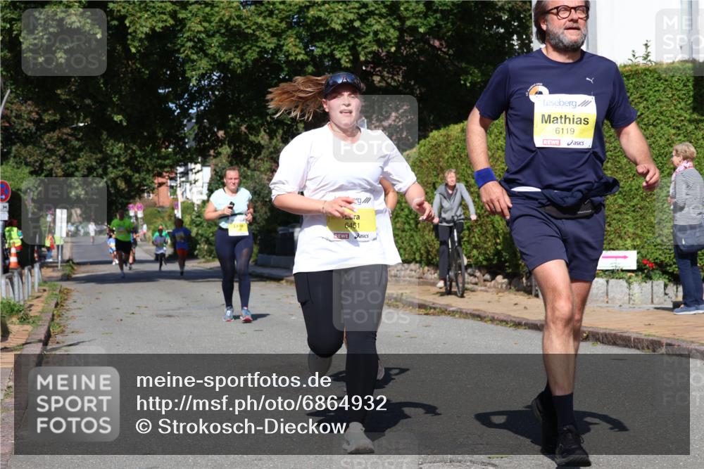 25.08.2024 - 20. Blankeneser Heldenlauf Strokosch-Dieckow http://msf.ph/oto/6864932 25.08.2024 10:26:11 Ziel 6066, 6069, 6119, 6251, 6355, 6384, 6433, 6451 meine-sportfotos.de