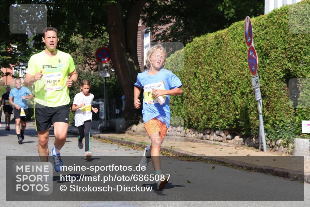 25.08.2024 - 20. Blankeneser Heldenlauf Strokosch-Dieckow http://msf.ph/oto/6865087 25.08.2024 10:26:20 Ziel 6014, 6066, 6069, 6355, 6484, 6485 meine-sportfotos.de