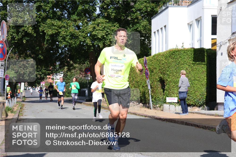 25.08.2024 - 20. Blankeneser Heldenlauf Strokosch-Dieckow http://msf.ph/oto/6865128 25.08.2024 10:26:22 Ziel 6014, 6066, 6355, 6484, 6485 meine-sportfotos.de
