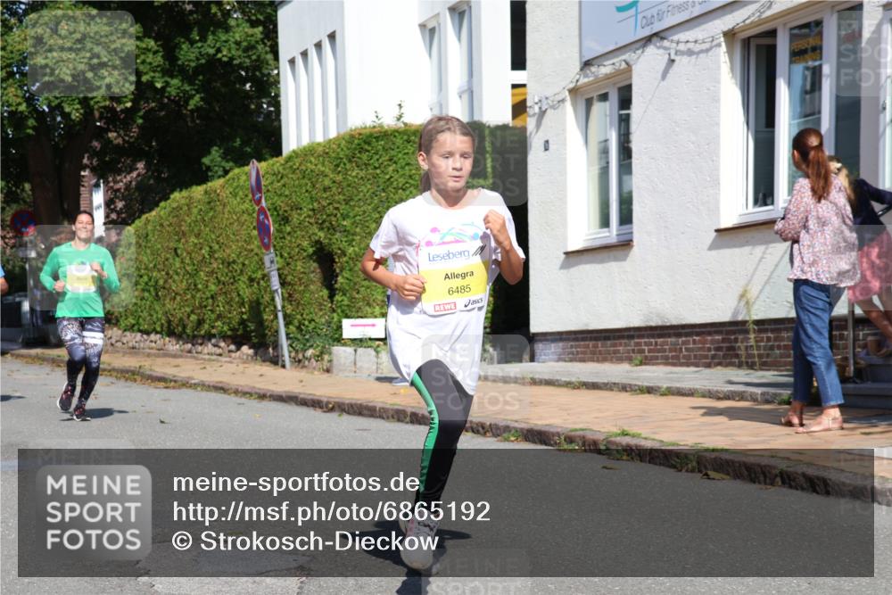 25.08.2024 - 20. Blankeneser Heldenlauf Strokosch-Dieckow http://msf.ph/oto/6865192 25.08.2024 10:26:24 Ziel 6014, 6066, 6355, 6484, 6485 meine-sportfotos.de