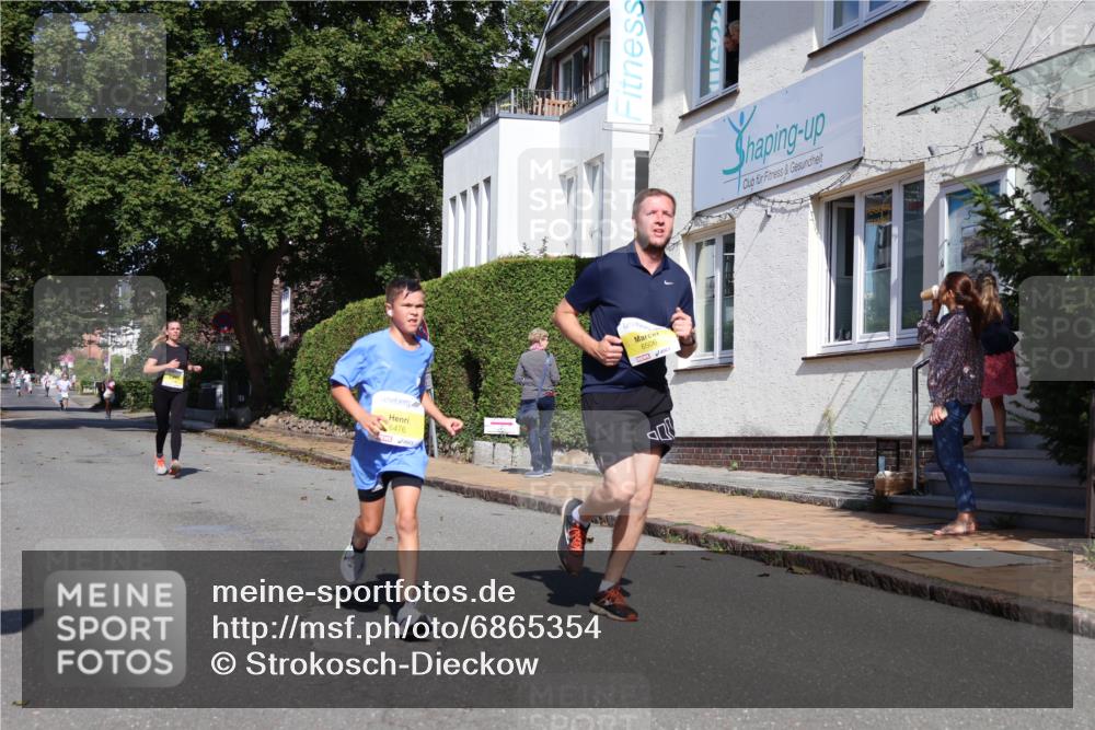 25.08.2024 - 20. Blankeneser Heldenlauf Strokosch-Dieckow http://msf.ph/oto/6865354 25.08.2024 10:26:34 Ziel 6014, 6030, 6476, 6506 meine-sportfotos.de