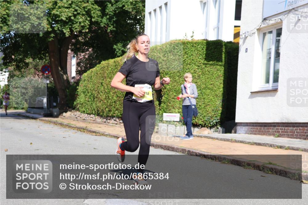 25.08.2024 - 20. Blankeneser Heldenlauf Strokosch-Dieckow http://msf.ph/oto/6865384 25.08.2024 10:26:37 Ziel 6030, 6476, 6506 meine-sportfotos.de