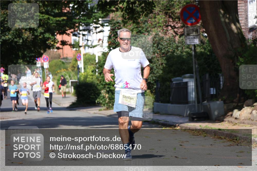 25.08.2024 - 20. Blankeneser Heldenlauf Strokosch-Dieckow http://msf.ph/oto/6865470 25.08.2024 10:26:51 Ziel 6161, 6418 meine-sportfotos.de