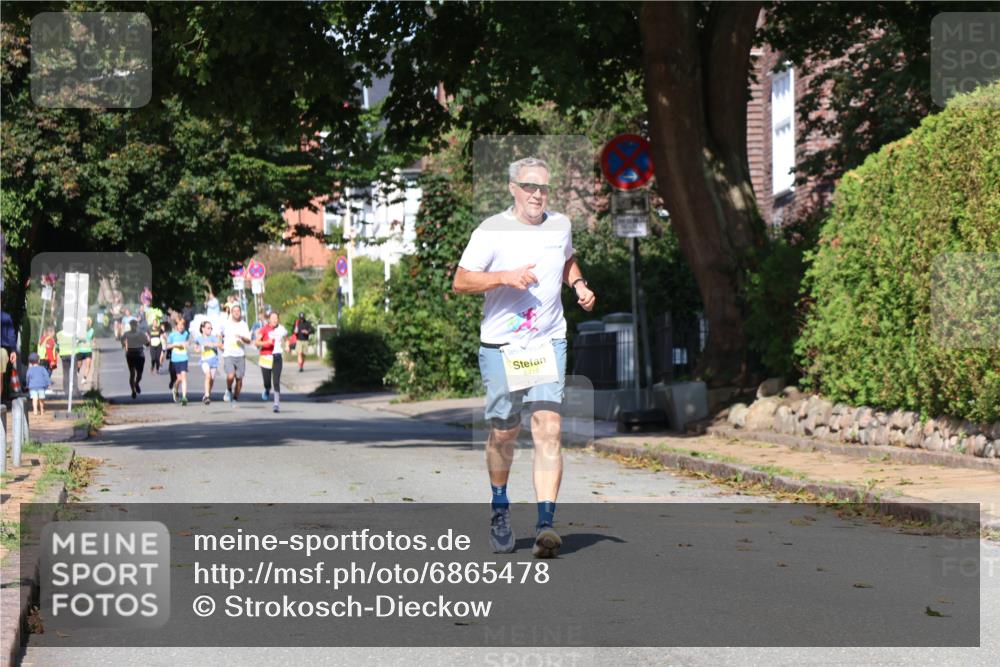 25.08.2024 - 20. Blankeneser Heldenlauf Strokosch-Dieckow http://msf.ph/oto/6865478 25.08.2024 10:26:52 Ziel 6161, 6418 meine-sportfotos.de