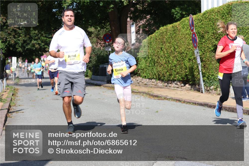 25.08.2024 - 20. Blankeneser Heldenlauf Strokosch-Dieckow http://msf.ph/oto/6865612 25.08.2024 10:27:08 Ziel 6080, 6081, 6135, 6250, 6335, 6526 meine-sportfotos.de