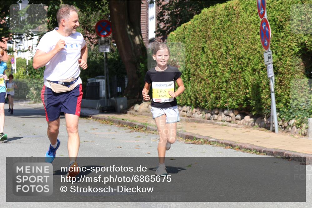 25.08.2024 - 20. Blankeneser Heldenlauf Strokosch-Dieckow http://msf.ph/oto/6865675 25.08.2024 10:27:11 Ziel 6023, 6080, 6081, 6135, 6250, 6335, 6526 meine-sportfotos.de