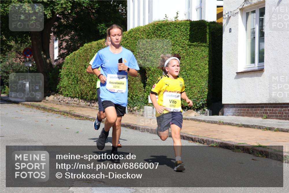 25.08.2024 - 20. Blankeneser Heldenlauf Strokosch-Dieckow http://msf.ph/oto/6866007 25.08.2024 10:27:33 Ziel 6010, 6063, 6074, 6203, 6214 meine-sportfotos.de