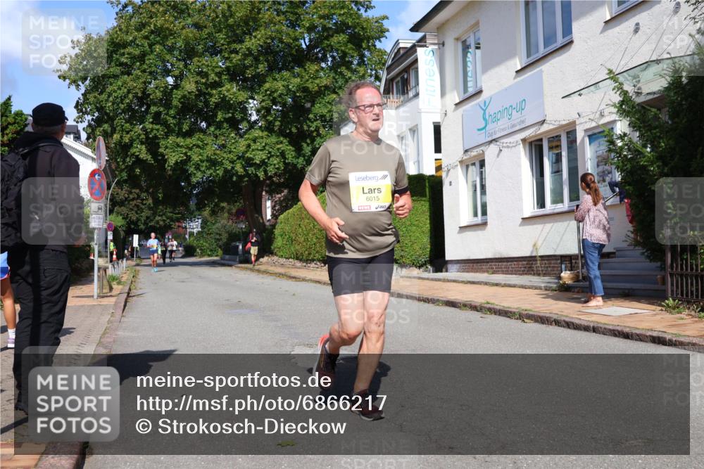25.08.2024 - 20. Blankeneser Heldenlauf Strokosch-Dieckow http://msf.ph/oto/6866217 25.08.2024 10:27:48 Ziel 6015, 6017, 6299, 6318 meine-sportfotos.de