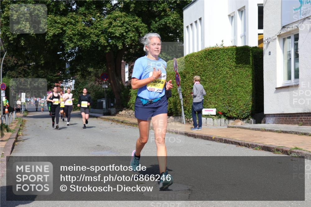 25.08.2024 - 20. Blankeneser Heldenlauf Strokosch-Dieckow http://msf.ph/oto/6866246 25.08.2024 10:27:57 Ziel 6017, 6107, 6220, 6298, 6470 meine-sportfotos.de