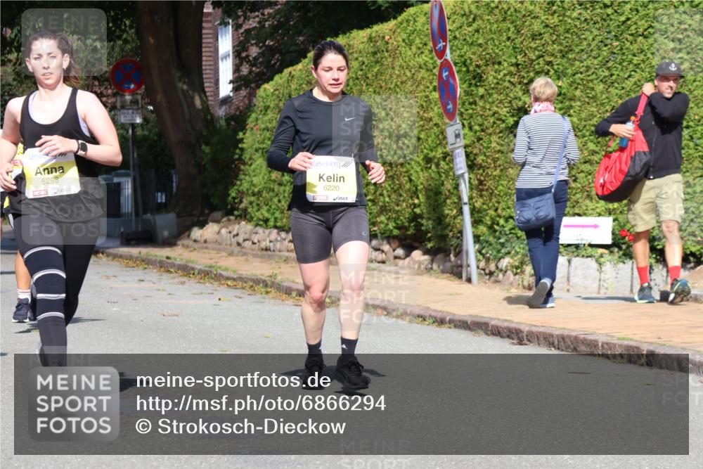 25.08.2024 - 20. Blankeneser Heldenlauf Strokosch-Dieckow http://msf.ph/oto/6866294 25.08.2024 10:28:01 Ziel 6017, 6102, 6107, 6220, 6298, 6470 meine-sportfotos.de