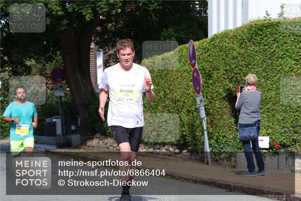 25.08.2024 - 20. Blankeneser Heldenlauf Strokosch-Dieckow http://msf.ph/oto/6866404 25.08.2024 10:28:06 Ziel 6102, 6107, 6220, 6298, 6470, 6518 meine-sportfotos.de