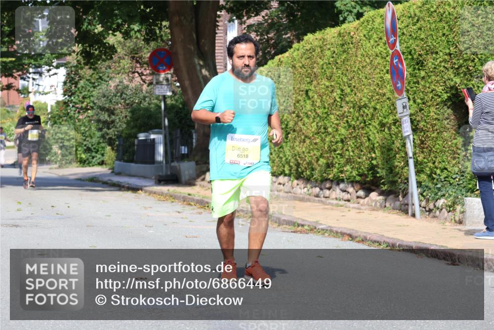 25.08.2024 - 20. Blankeneser Heldenlauf Strokosch-Dieckow http://msf.ph/oto/6866449 25.08.2024 10:28:09 Ziel 6102, 6518 meine-sportfotos.de