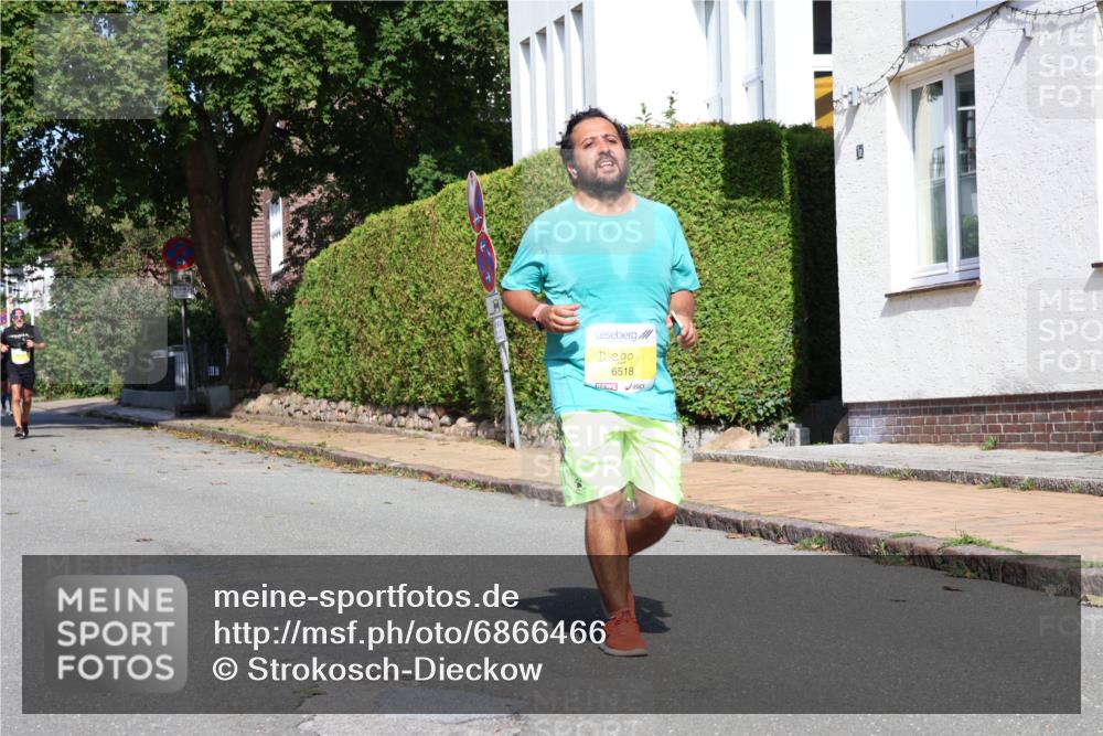 25.08.2024 - 20. Blankeneser Heldenlauf Strokosch-Dieckow http://msf.ph/oto/6866466 25.08.2024 10:28:11 Ziel 6102, 6463, 6518 meine-sportfotos.de