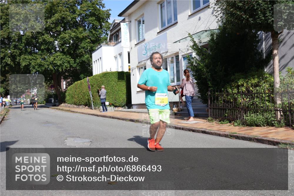 25.08.2024 - 20. Blankeneser Heldenlauf Strokosch-Dieckow http://msf.ph/oto/6866493 25.08.2024 10:28:12 Ziel 6102, 6463, 6510, 6518 meine-sportfotos.de