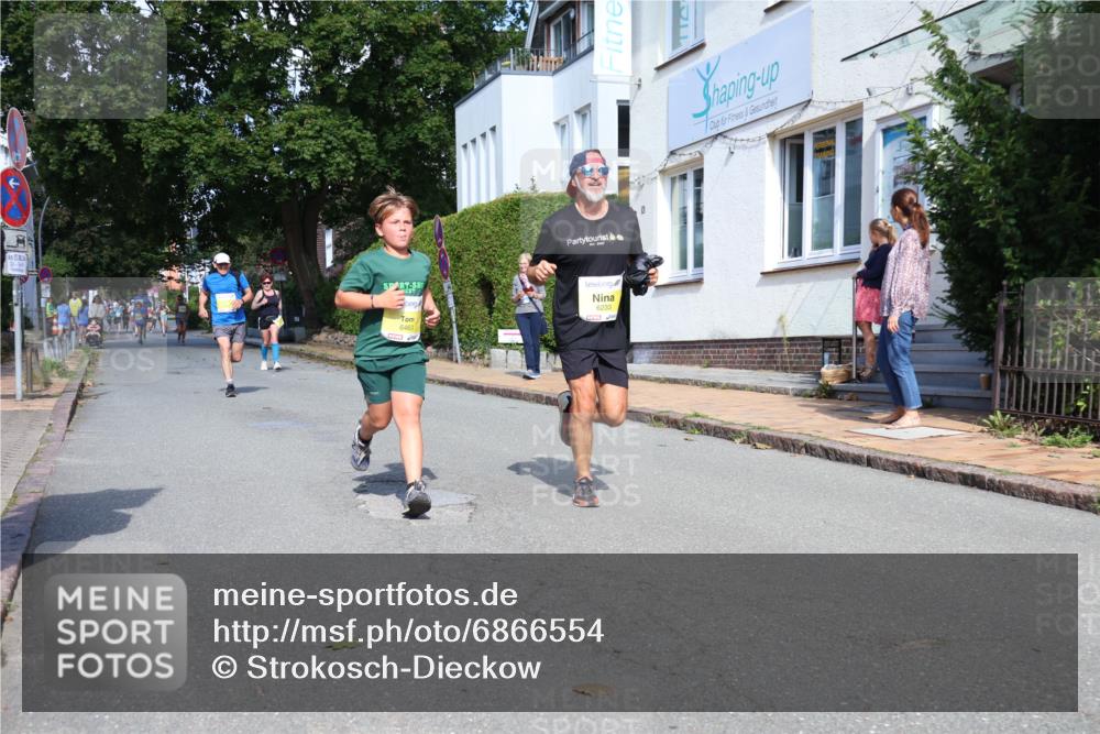 25.08.2024 - 20. Blankeneser Heldenlauf Strokosch-Dieckow http://msf.ph/oto/6866554 25.08.2024 10:28:20 Ziel 6007, 6222, 6233, 6434, 6435, 6446, 6463, 6510 meine-sportfotos.de