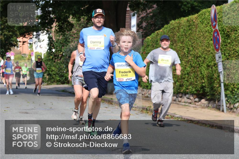 25.08.2024 - 20. Blankeneser Heldenlauf Strokosch-Dieckow http://msf.ph/oto/6866683 25.08.2024 10:28:28 Ziel 6007, 6077, 6222, 6233, 6434, 6435, 6446 meine-sportfotos.de