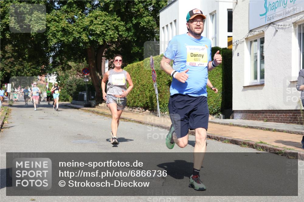 25.08.2024 - 20. Blankeneser Heldenlauf Strokosch-Dieckow http://msf.ph/oto/6866736 25.08.2024 10:28:30 Ziel 6007, 6077, 6127, 6222, 6233, 6434, 6435, 6446 meine-sportfotos.de