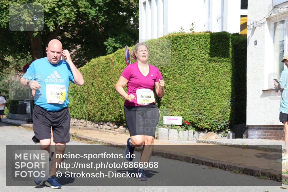 25.08.2024 - 20. Blankeneser Heldenlauf Strokosch-Dieckow http://msf.ph/oto/6866968 25.08.2024 10:28:43 Ziel 6127, 6152, 6262, 6279, 6301, 6303, 6356, 6357, 6429 meine-sportfotos.de