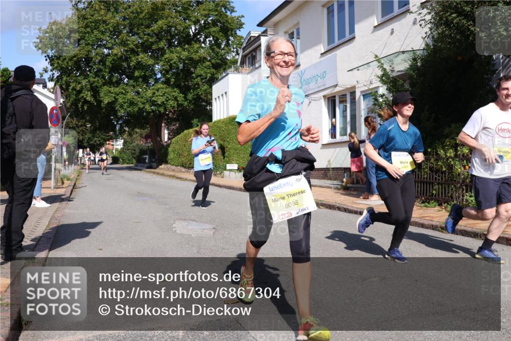 25.08.2024 - 20. Blankeneser Heldenlauf Strokosch-Dieckow http://msf.ph/oto/6867304 25.08.2024 10:28:56 Ziel 6038, 6085, 6272, 6296, 6429, 6466, 6493 meine-sportfotos.de