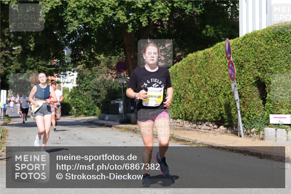 25.08.2024 - 20. Blankeneser Heldenlauf Strokosch-Dieckow http://msf.ph/oto/6867382 25.08.2024 10:29:01 Ziel 6038, 6085, 6272, 6296, 6337, 6466, 6493 meine-sportfotos.de
