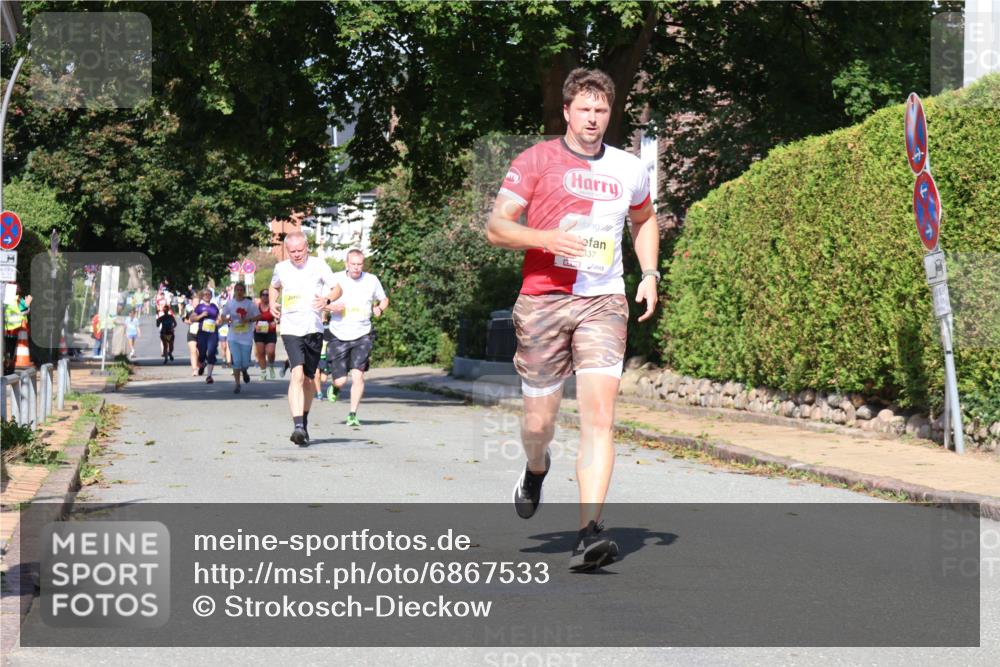25.08.2024 - 20. Blankeneser Heldenlauf Strokosch-Dieckow http://msf.ph/oto/6867533 25.08.2024 10:29:07 Ziel 6085, 6278, 6337, 6417, 6422 meine-sportfotos.de