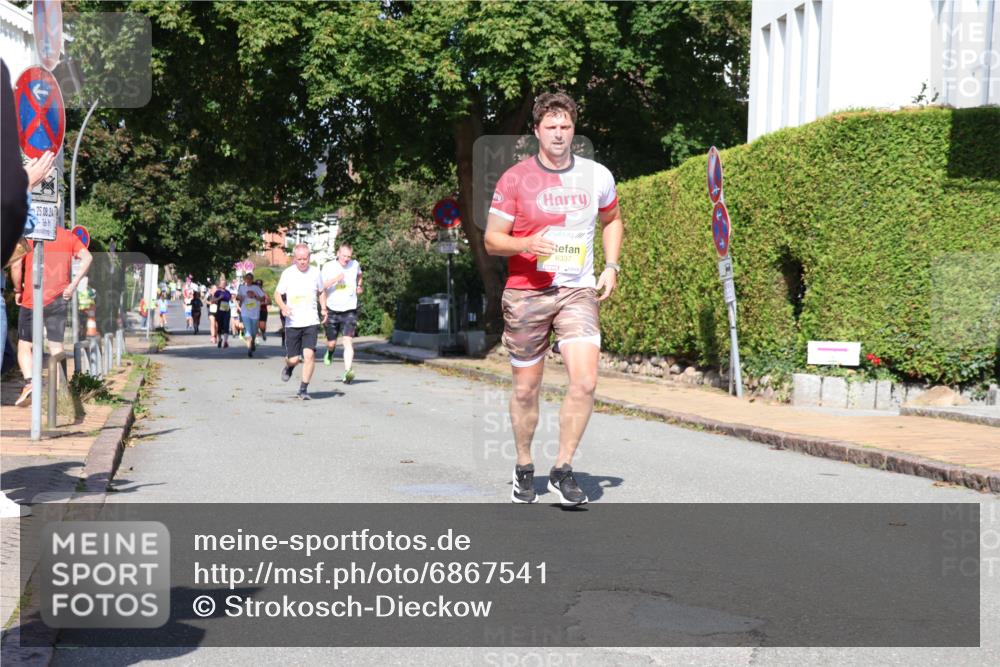 25.08.2024 - 20. Blankeneser Heldenlauf Strokosch-Dieckow http://msf.ph/oto/6867541 25.08.2024 10:29:08 Ziel 6085, 6278, 6337, 6417, 6422 meine-sportfotos.de