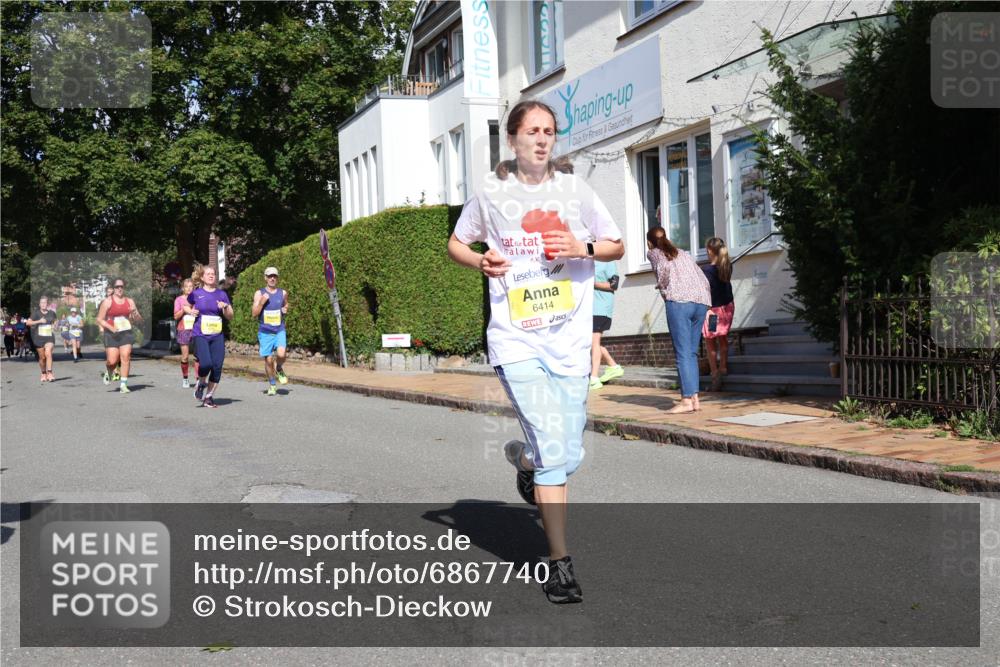 25.08.2024 - 20. Blankeneser Heldenlauf Strokosch-Dieckow http://msf.ph/oto/6867740 25.08.2024 10:29:20 Ziel 6108, 6196, 6278, 6323, 6365, 6366, 6414, 6499 meine-sportfotos.de