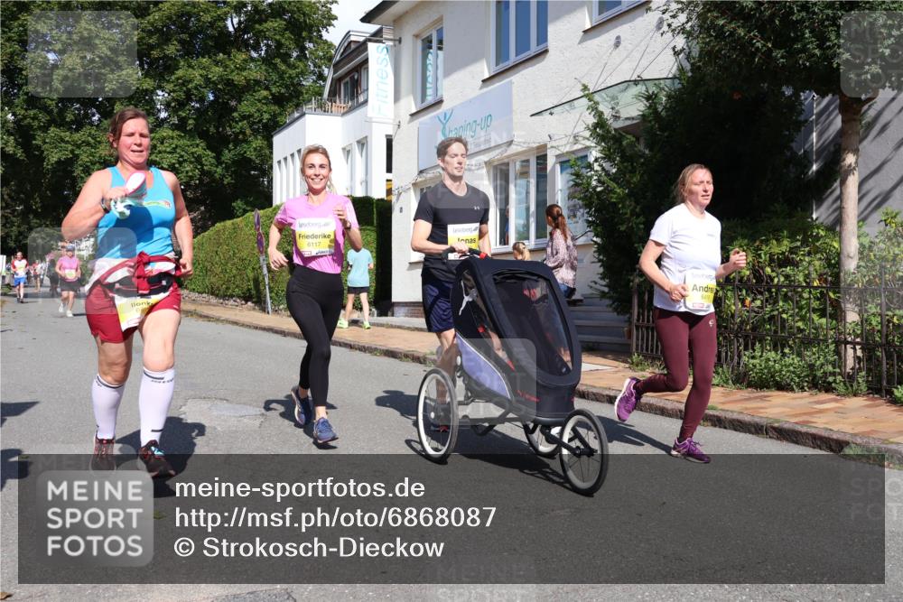 25.08.2024 - 20. Blankeneser Heldenlauf Strokosch-Dieckow http://msf.ph/oto/6868087 25.08.2024 10:29:34 Ziel 6117, 6260, 6276, 6305, 6394, 6419, 6461, 6488, 6489, 6495 meine-sportfotos.de