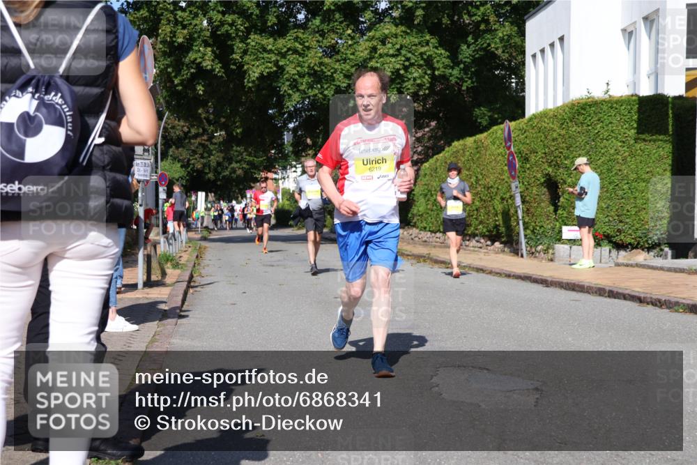 25.08.2024 - 20. Blankeneser Heldenlauf Strokosch-Dieckow http://msf.ph/oto/6868341 25.08.2024 10:29:44 Ziel 6046, 6137, 6219, 6263, 6276, 6305, 6398, 6461 meine-sportfotos.de