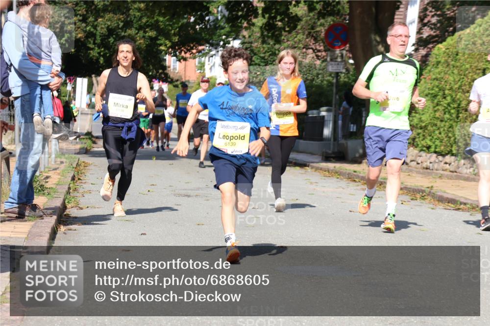 25.08.2024 - 20. Blankeneser Heldenlauf Strokosch-Dieckow http://msf.ph/oto/6868605 25.08.2024 10:29:59 Ziel 6003, 6134, 6138, 6139, 6321, 6358, 6421 meine-sportfotos.de