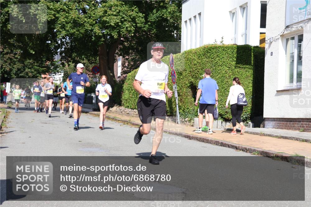 25.08.2024 - 20. Blankeneser Heldenlauf Strokosch-Dieckow http://msf.ph/oto/6868780 25.08.2024 10:30:08 Ziel 6055, 6058, 6134, 6239, 6344, 6345, 6421 meine-sportfotos.de