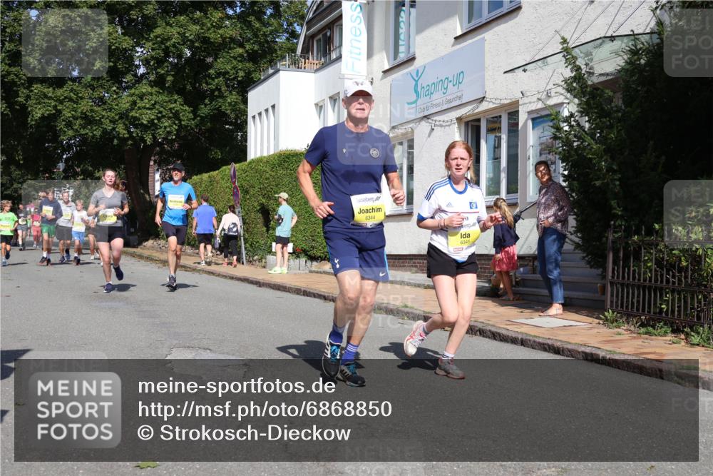 25.08.2024 - 20. Blankeneser Heldenlauf Strokosch-Dieckow http://msf.ph/oto/6868850 25.08.2024 10:30:13 Ziel 6055, 6058, 6239, 6326, 6327, 6328, 6329, 6330, 6344, 6345, 6352, 6353, 6421 meine-sportfotos.de