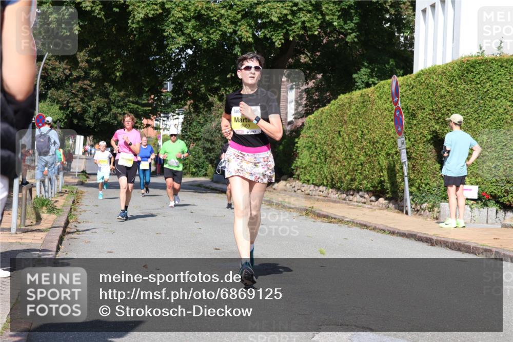 25.08.2024 - 20. Blankeneser Heldenlauf Strokosch-Dieckow http://msf.ph/oto/6869125 25.08.2024 10:30:27 Ziel 6087, 6095, 6130, 6163, 6259, 6342, 6349, 6438, 6444, 6497 meine-sportfotos.de