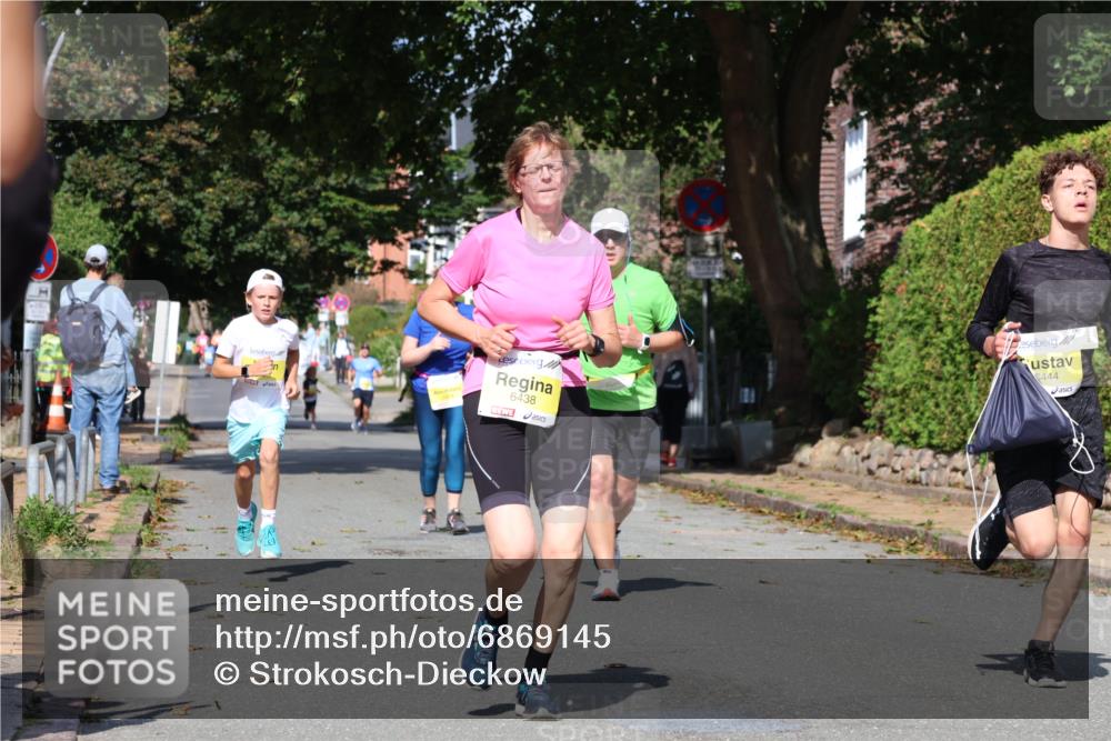 25.08.2024 - 20. Blankeneser Heldenlauf Strokosch-Dieckow http://msf.ph/oto/6869145 25.08.2024 10:30:30 Ziel 6095, 6130, 6163, 6259, 6342, 6349, 6438, 6444, 6474, 6497 meine-sportfotos.de