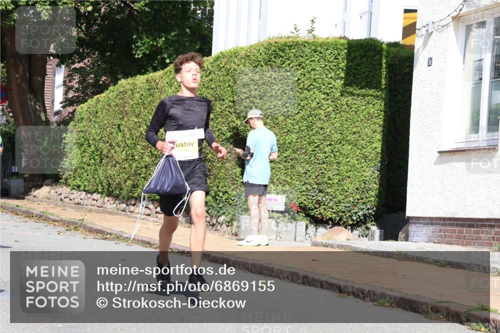 25.08.2024 - 20. Blankeneser Heldenlauf Strokosch-Dieckow http://msf.ph/oto/6869155 25.08.2024 10:30:31 Ziel 6095, 6130, 6163, 6349, 6438, 6444, 6474 meine-sportfotos.de